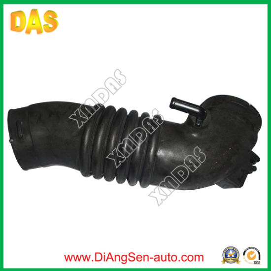 Auto Rubber Exhaust Air Hose/Pipe for Mazda (ZM01-13-220) pictures & photos