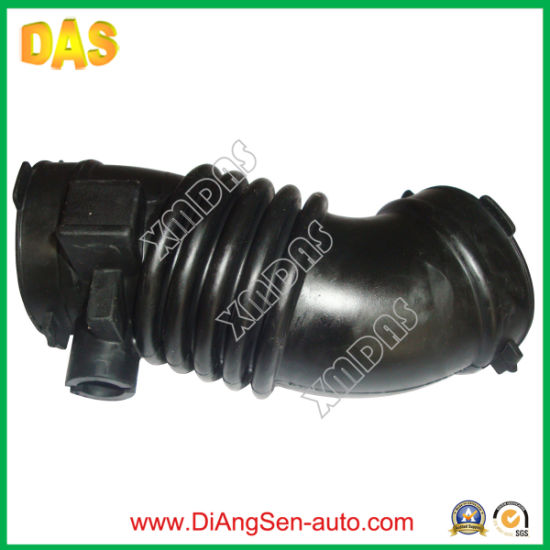 Auto Parts Rubber Tube Air Intake Hose for Mazda (L33D-13-220A) pictures & photos