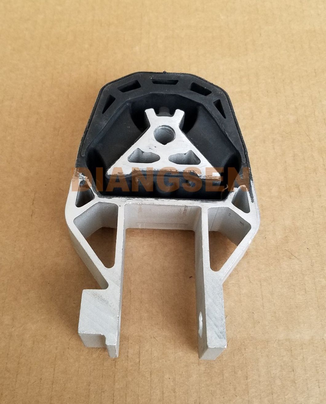 Car Rubber Spare Auto Parts Base Motor Mounting Engine Mount for Mazda2/Fiesta