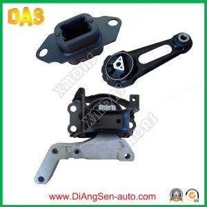 Japanese Car/Auto Spare Parts Rubber Engine Mounting for Nissan pictures & photos